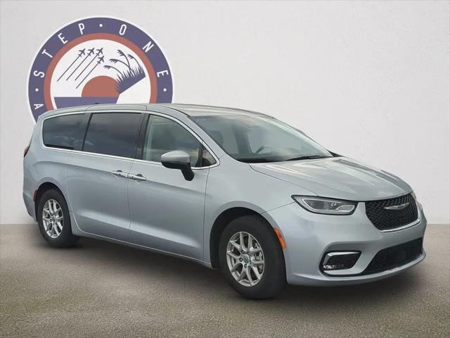 2023 Chrysler Pacifica Touring L for sale in Fort Walton Beach, FL