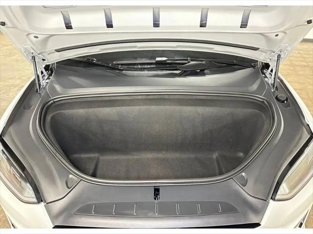 2026 Tesla Model X Signature Series