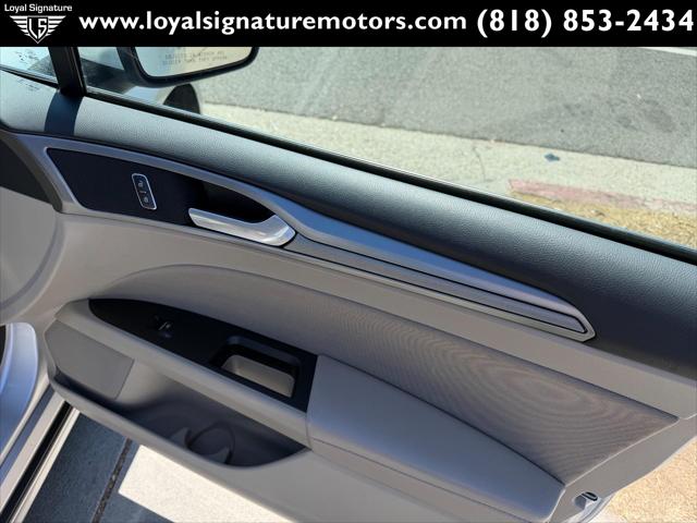 2017 Ford Fusion SE