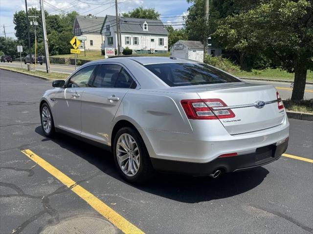 2015 Ford Taurus Limited