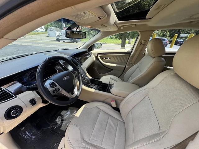 2015 Ford Taurus Limited