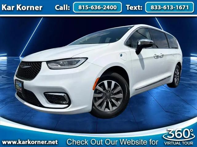 2023 Chrysler Pacifica Hybrid Limited for sale in Loves Park, IL