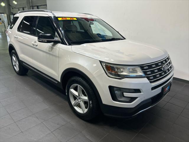 2016 Ford Explorer XLT 2016 Ford Explorer XLT