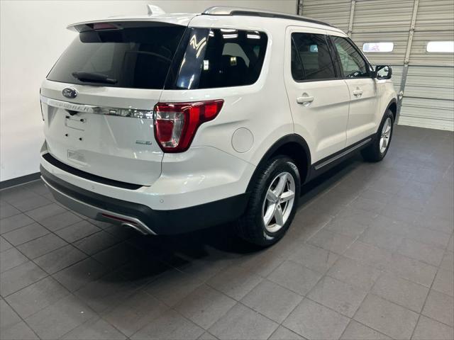 2016 Ford Explorer XLT 2016 Ford Explorer XLT