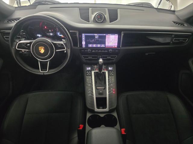 2021 Porsche Macan Unknown
