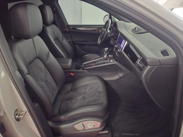 2021 Porsche Macan Unknown