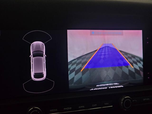 2021 Porsche Macan Unknown