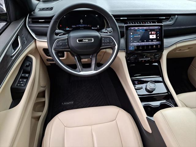 2023 Jeep Grand Cherokee Limited 4x4 2023 Jeep Grand Cherokee Limited 4x4