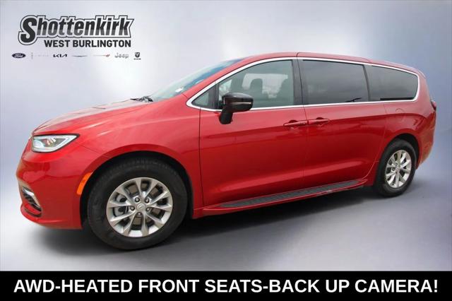 2026 Chrysler Pacifica Select AWD for sale in West Burlington, IA