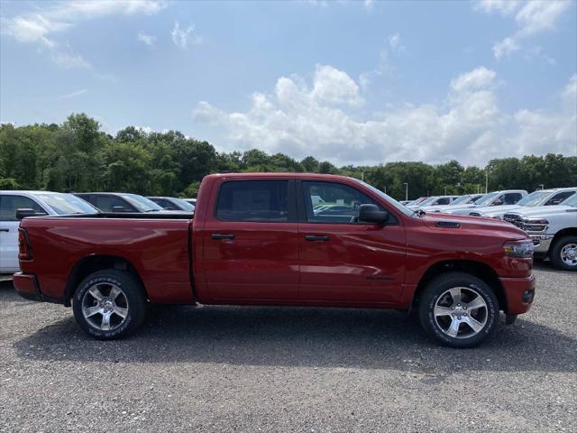 2026 RAM Ram 1500 RAM 1500 EXPRESS CREW CAB 4X4 64 BOX