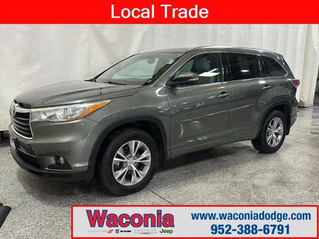 2015 Toyota Highlander XLE V6 for sale in Waconia, MN
