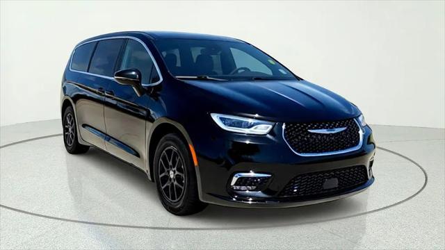 2025 Chrysler Pacifica Select for sale in Arlington, TX