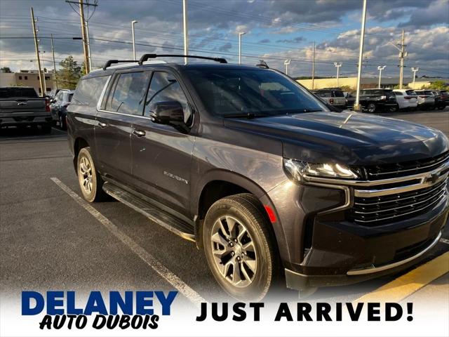 2022 Chevrolet Suburban 4WD LT