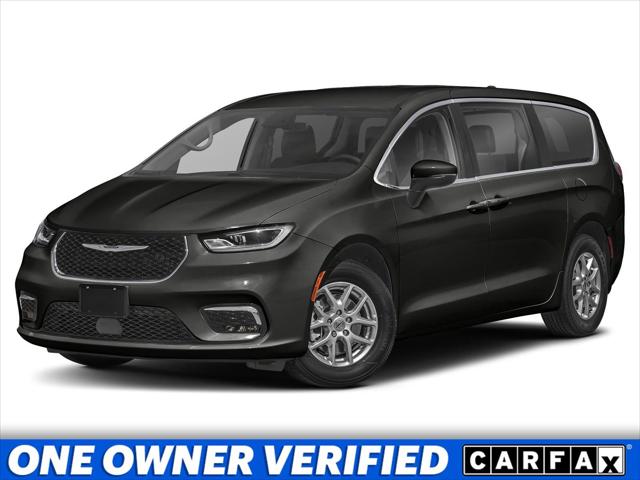 2023 Chrysler Pacifica Touring L for sale in Fort Scott, KS
