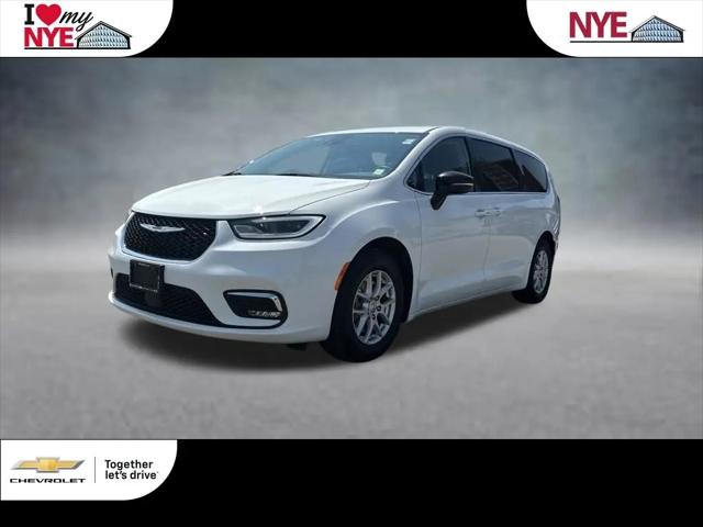 2024 Chrysler Pacifica Touring L for sale in Oneida, NY