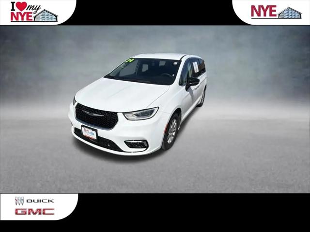 2024 Chrysler Pacifica Touring L for sale in Oneida, NY