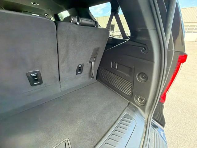 2024 GMC Yukon 4WD SLT