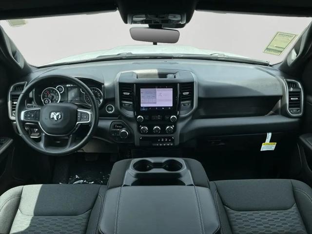 2026 Ram 1500 Tradesman Crew Cab 4x4 5'7" Box