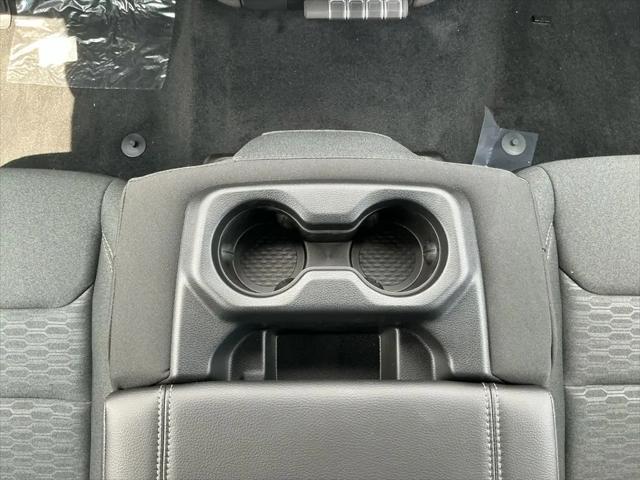 2026 Ram 1500 Tradesman Crew Cab 4x4 5'7" Box