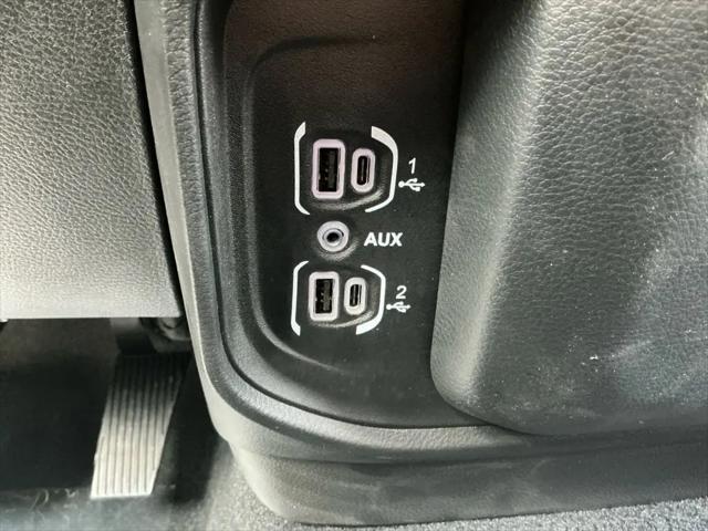 2026 Ram 1500 Tradesman Crew Cab 4x4 5'7" Box