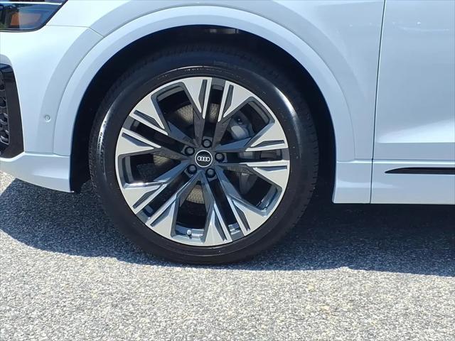 2026 Audi Q8 Premium Plus 55 TFSI quattro Tiptronic