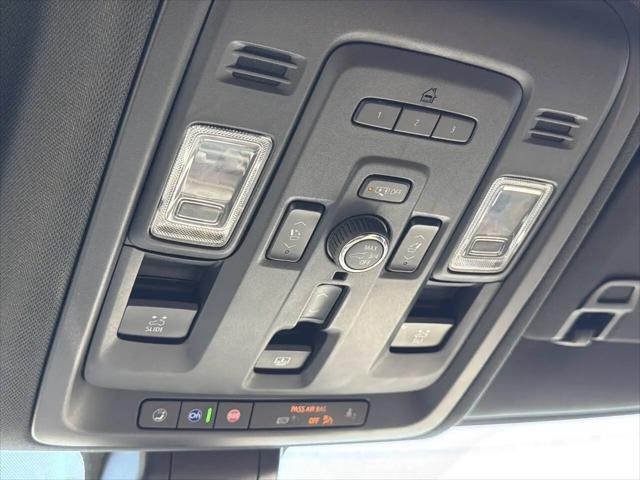2021 GMC Yukon 4WD AT4