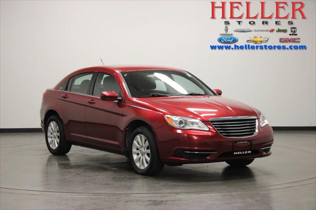 2013 Chrysler 200 Touring for sale in Pontiac, IL