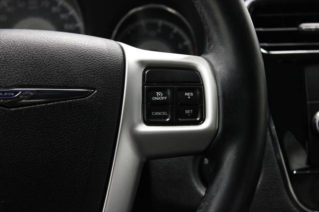 2013 Chrysler 200 Touring