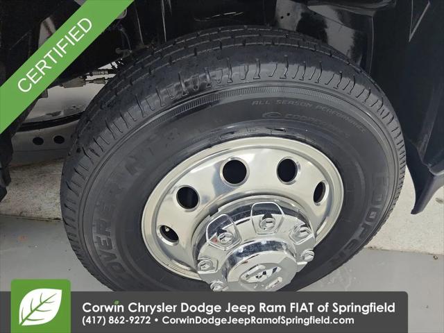 2021 Ram 3500 Laramie Crew Cab 4x4 8' Box