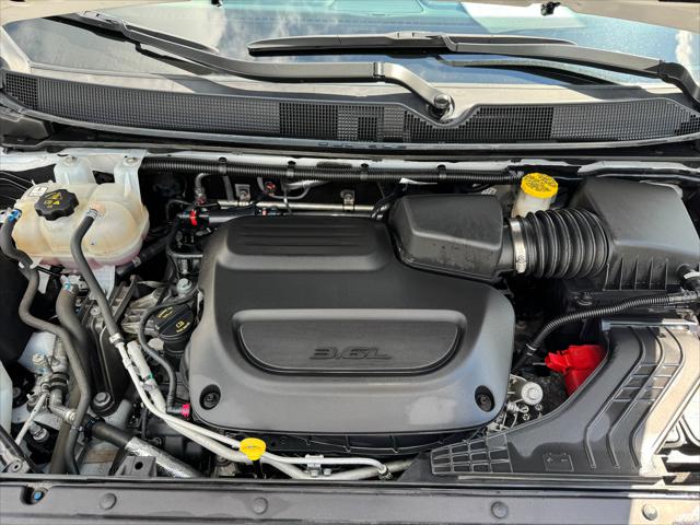 2024 Chrysler Pacifica Touring L 2024 Chrysler Pacifica Touring L