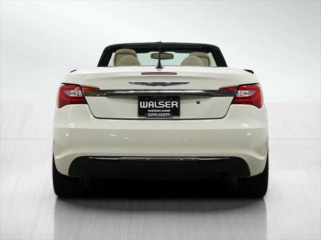 2011 Chrysler 200 Touring