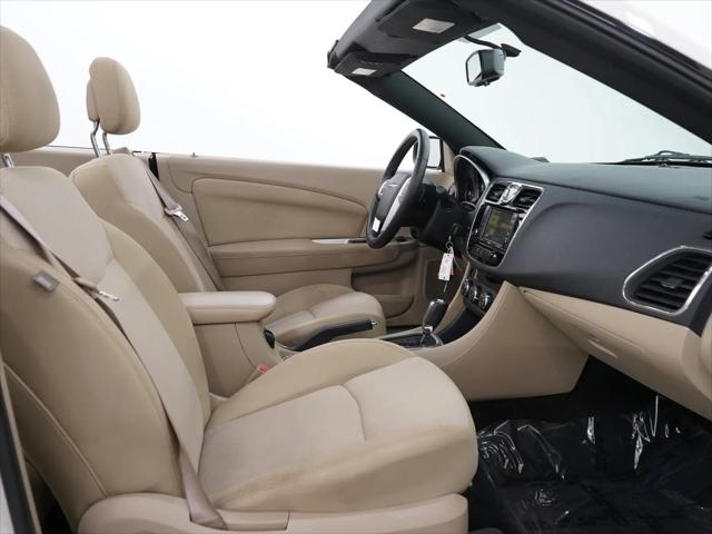 2011 Chrysler 200 Touring