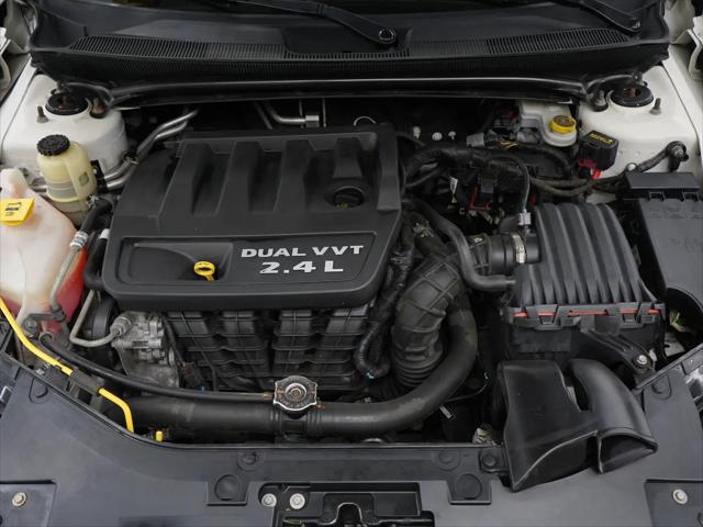 2011 Chrysler 200 Touring