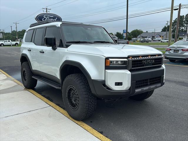 2026 Toyota Land Cruiser BASE 2026 Toyota Land Cruiser BASE