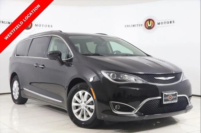 2018 Chrysler Pacifica Touring L for sale in Westfield, IN