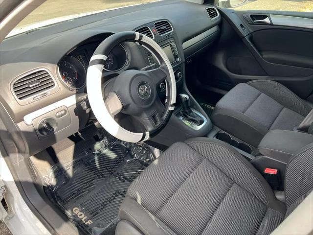 2012 Volkswagen Golf 2.5L 4-Door