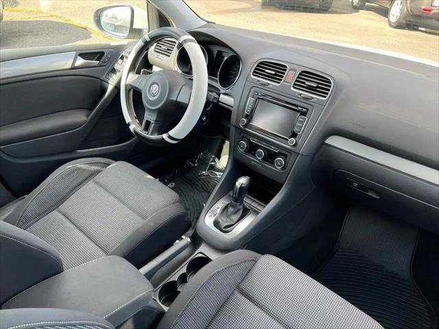 2012 Volkswagen Golf 2.5L 4-Door