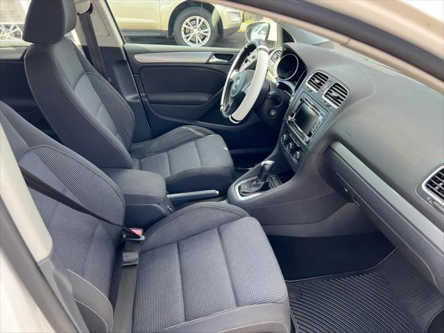 2012 Volkswagen Golf 2.5L 4-Door