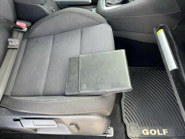 2012 Volkswagen Golf 2.5L 4-Door