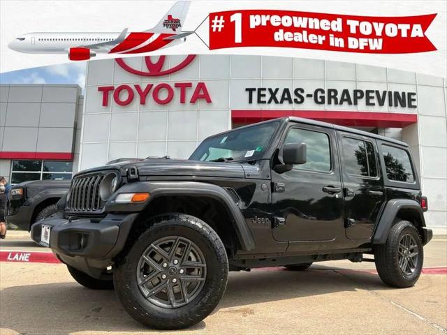 2025 Jeep Wrangler 4-Door Summit 4x4 for sale in Grapevine, TX