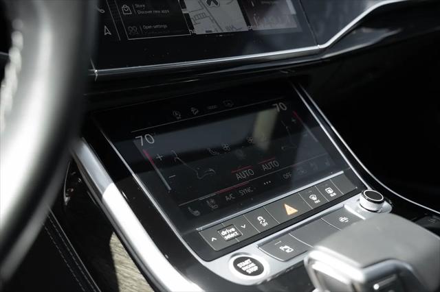 2025 Audi Q8 Premium Plus 55 TFSI quattro
