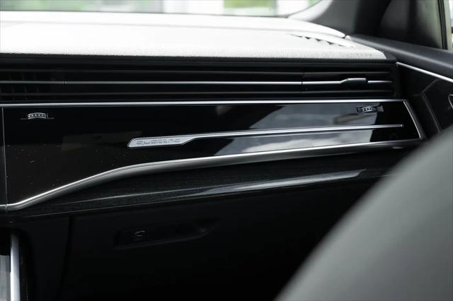 2025 Audi Q8 Premium Plus 55 TFSI quattro
