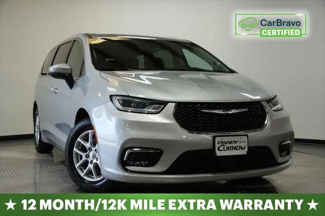 2023 Chrysler Pacifica Touring L for sale in Kansas City, KS