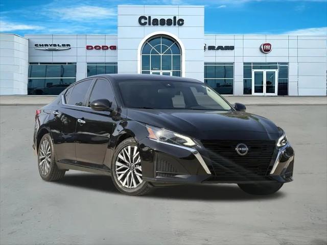 2023 Nissan Altima SV FWD for sale in Arlington, TX