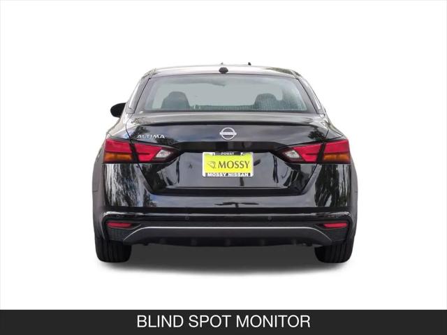 2026 Nissan Altima SV FWD