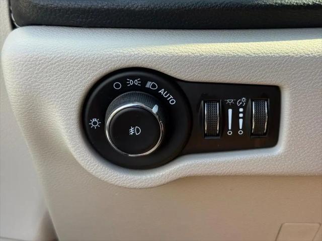 2023 Chrysler Pacifica Limited AWD