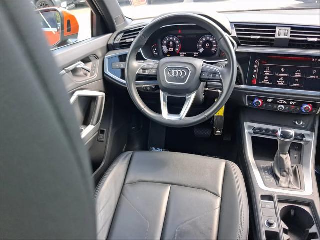 2025 Audi Q3 Premium 45 TFSI S line quattro Tiptronic