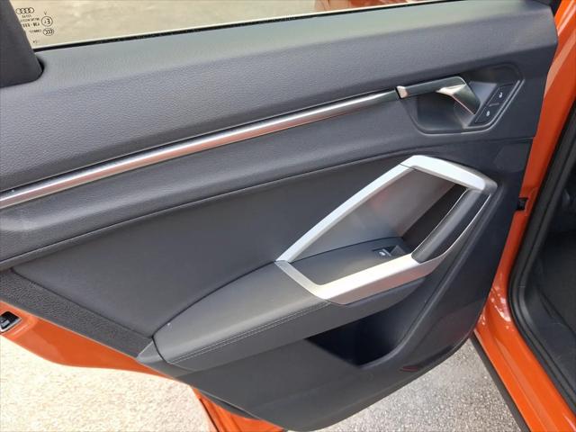 2025 Audi Q3 Premium 45 TFSI S line quattro Tiptronic