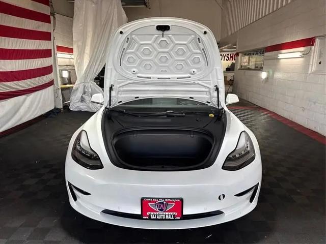 2019 Tesla Model 3 Mid Range