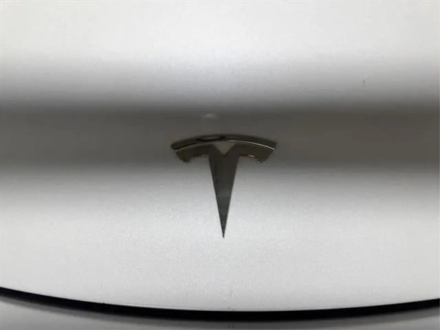 2019 Tesla Model 3 Mid Range